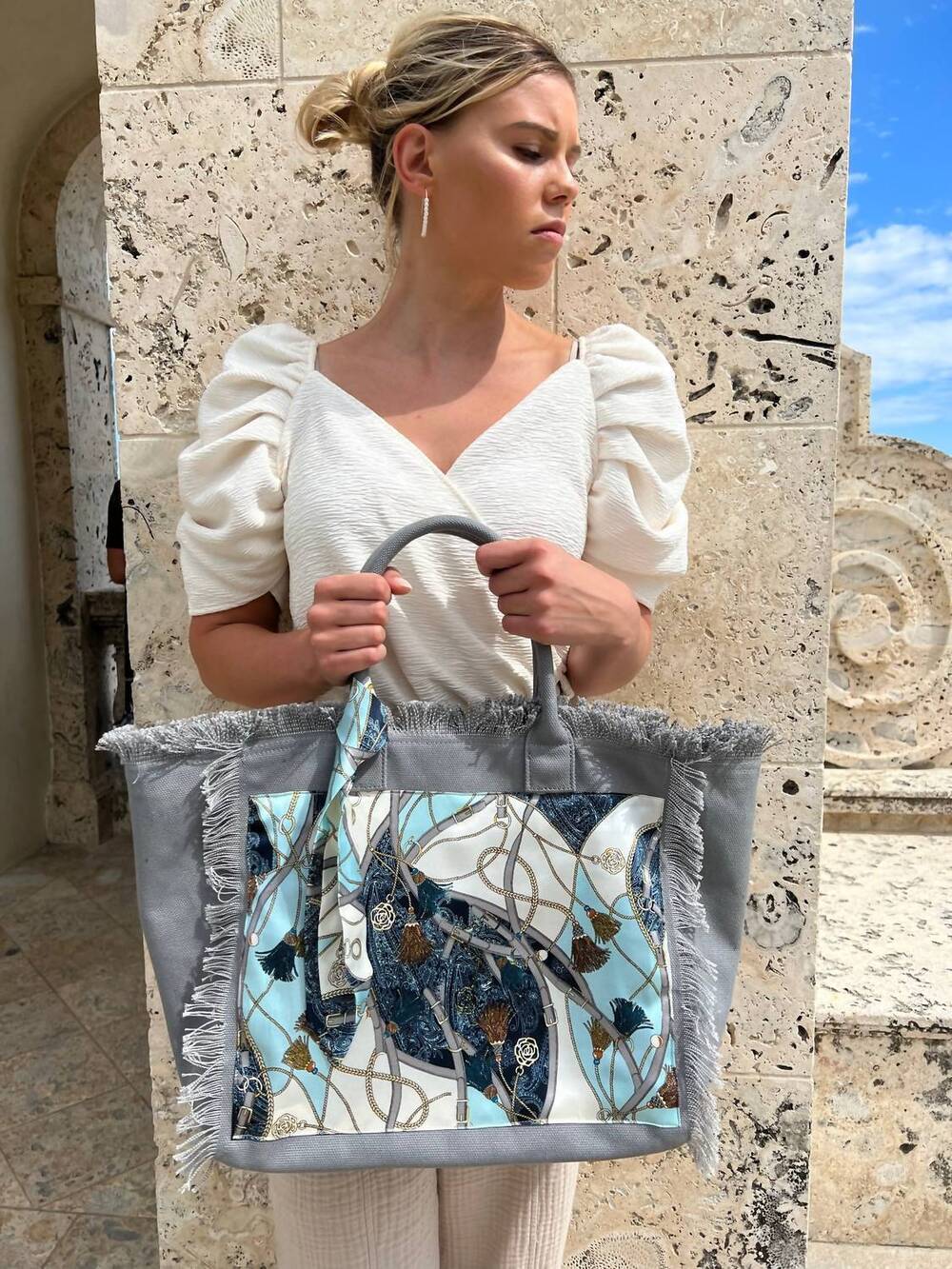 NEW STACY BRADLEY women's canvas tote bag in gray / teal tassel
